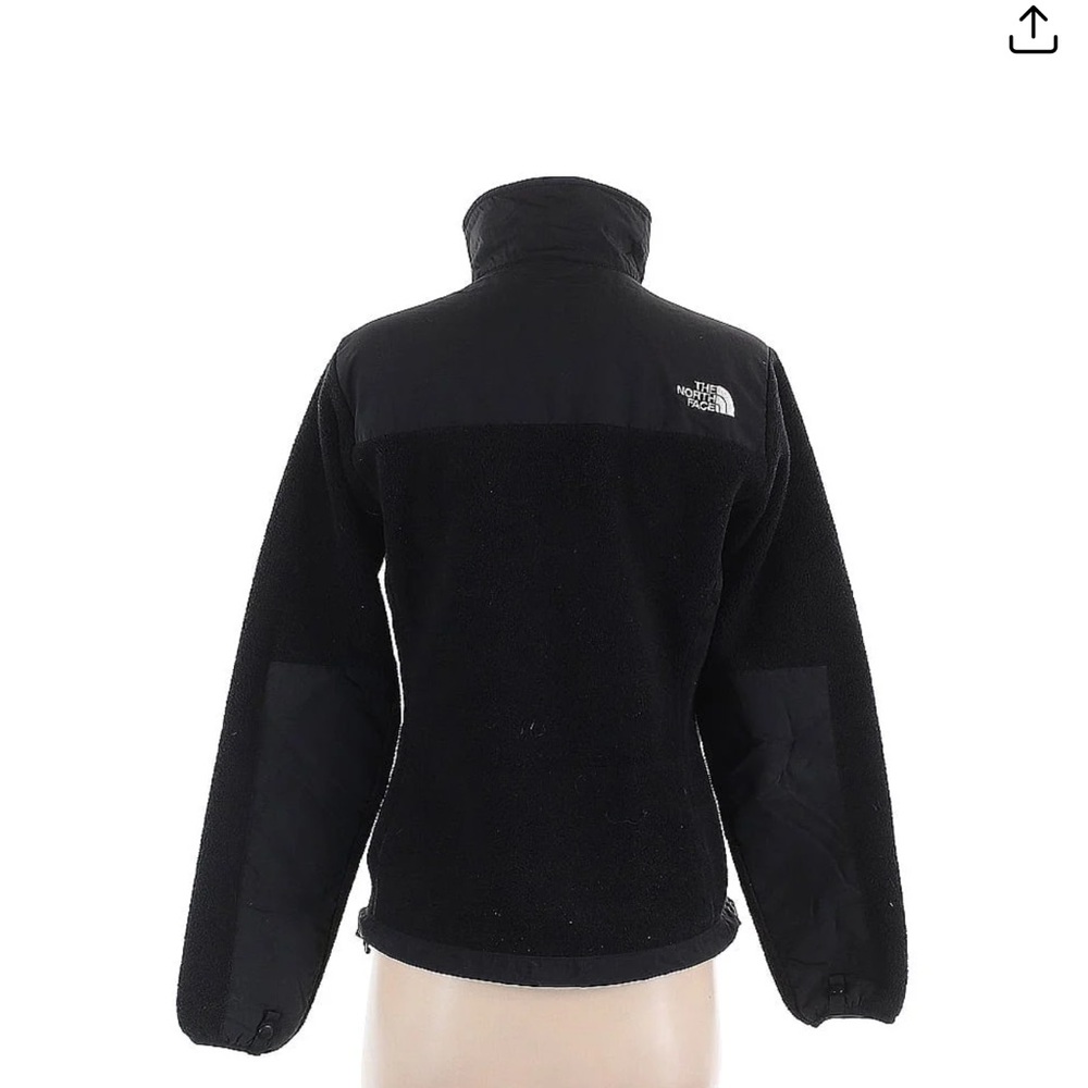 Black north face fleece jacket